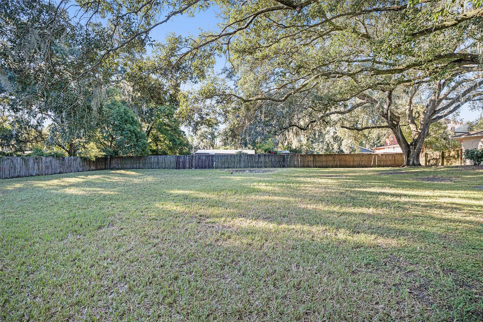 DEVANE & LOWRY - Residential