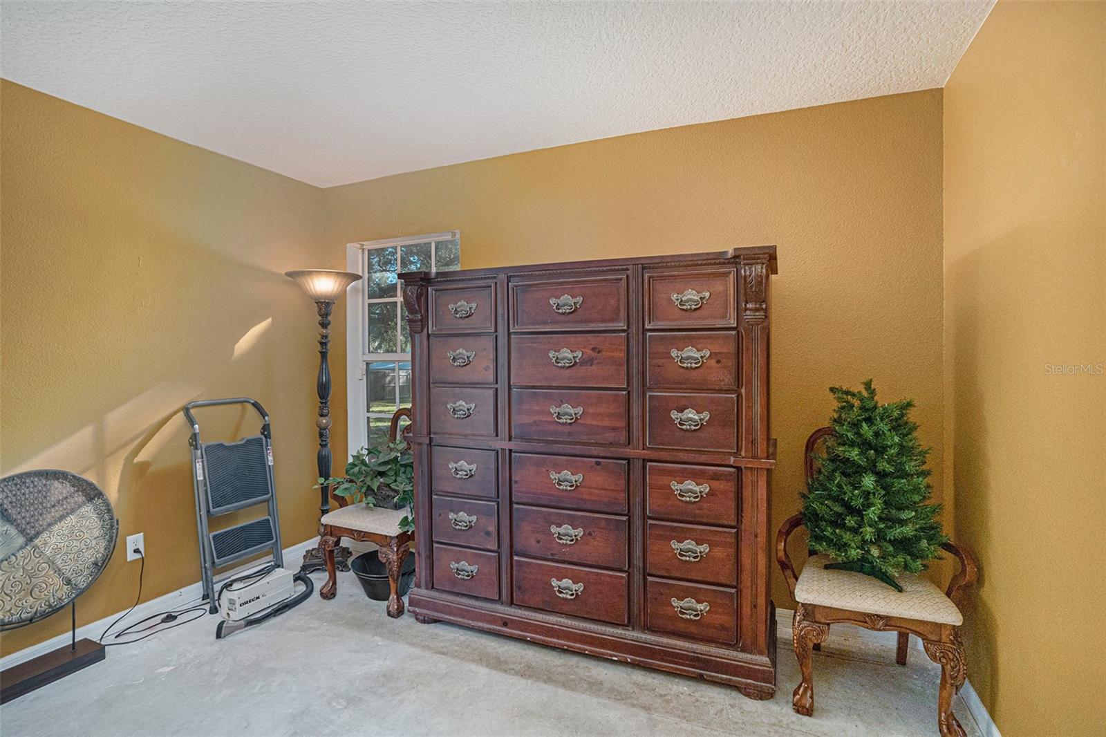 DEVANE & LOWRY - Residential