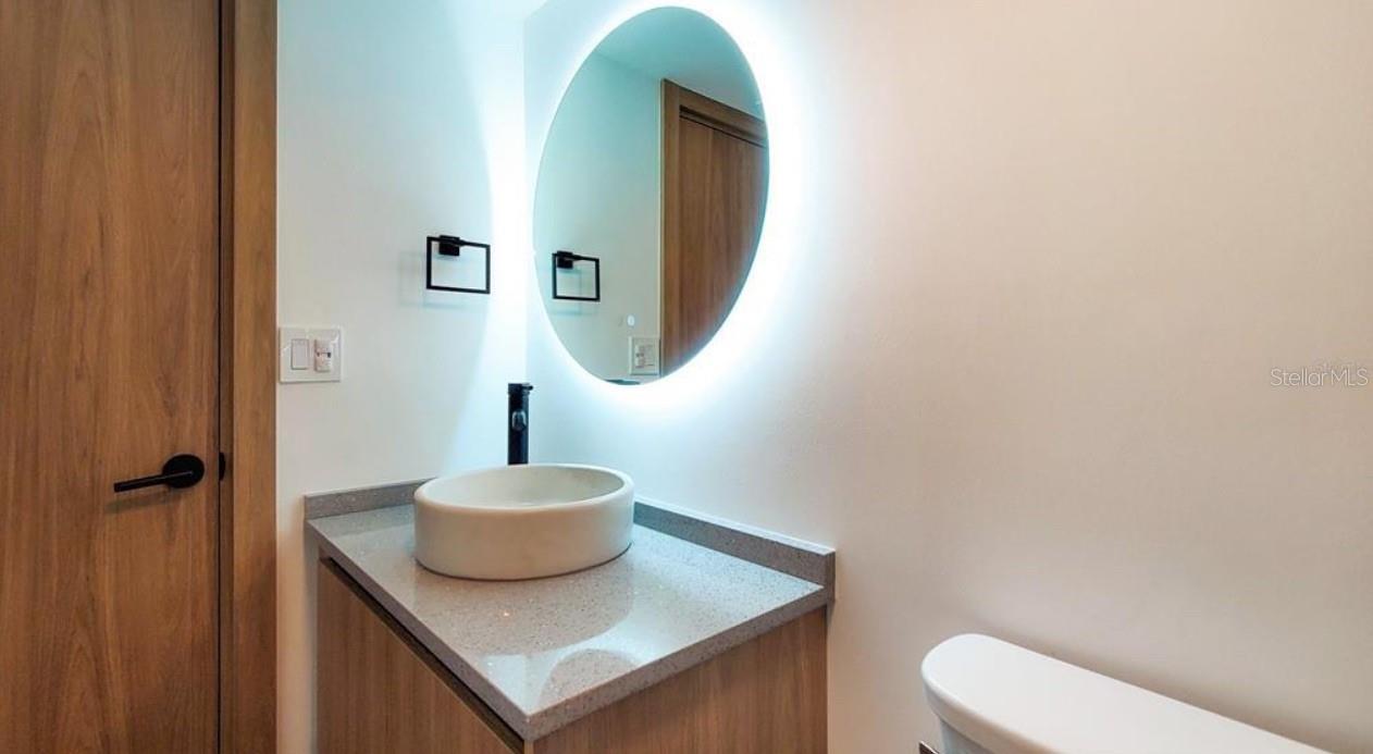 LA PUERTA DEL SOL CONDO - Residential