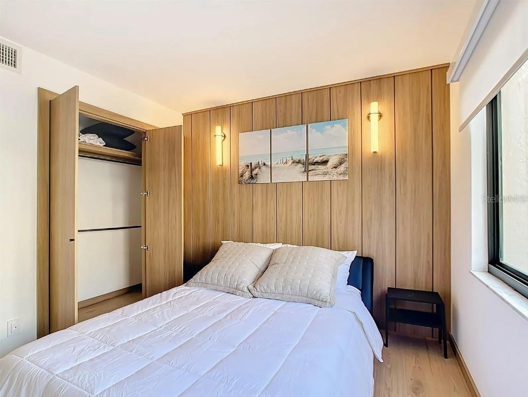 LA PUERTA DEL SOL CONDO - Residential