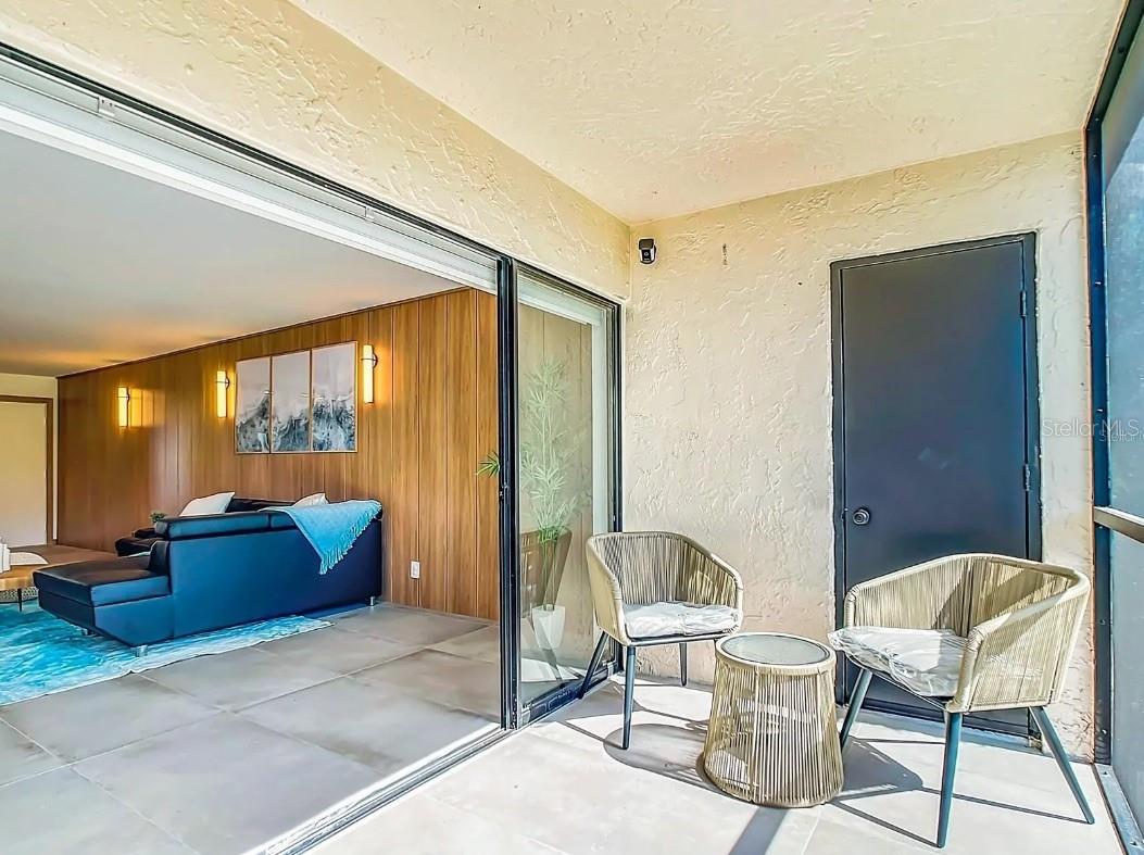 LA PUERTA DEL SOL CONDO - Residential
