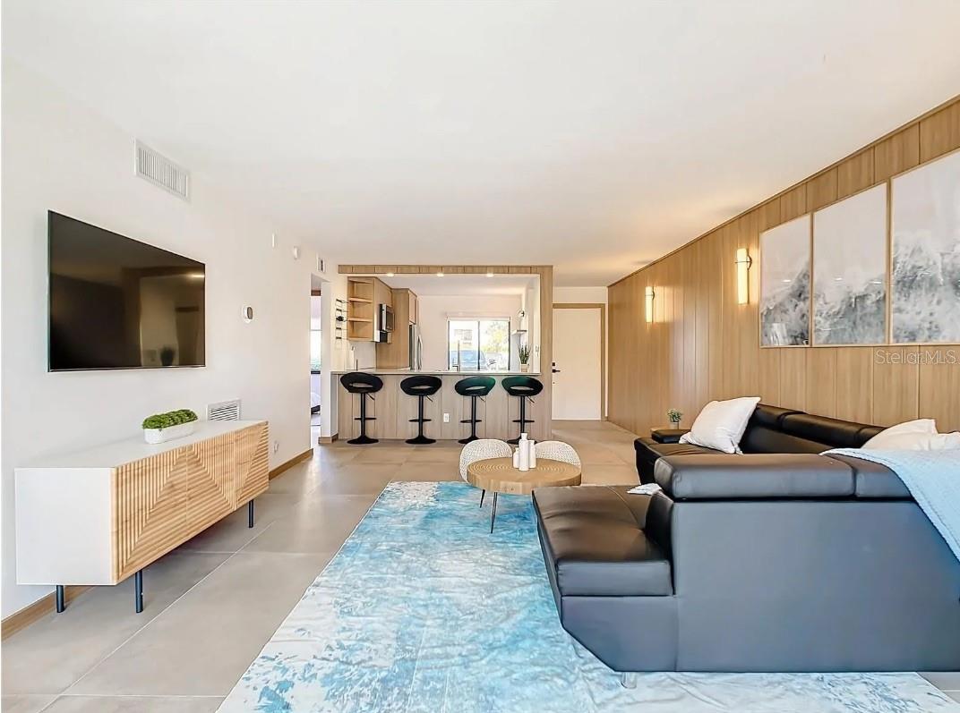 LA PUERTA DEL SOL CONDO - Residential