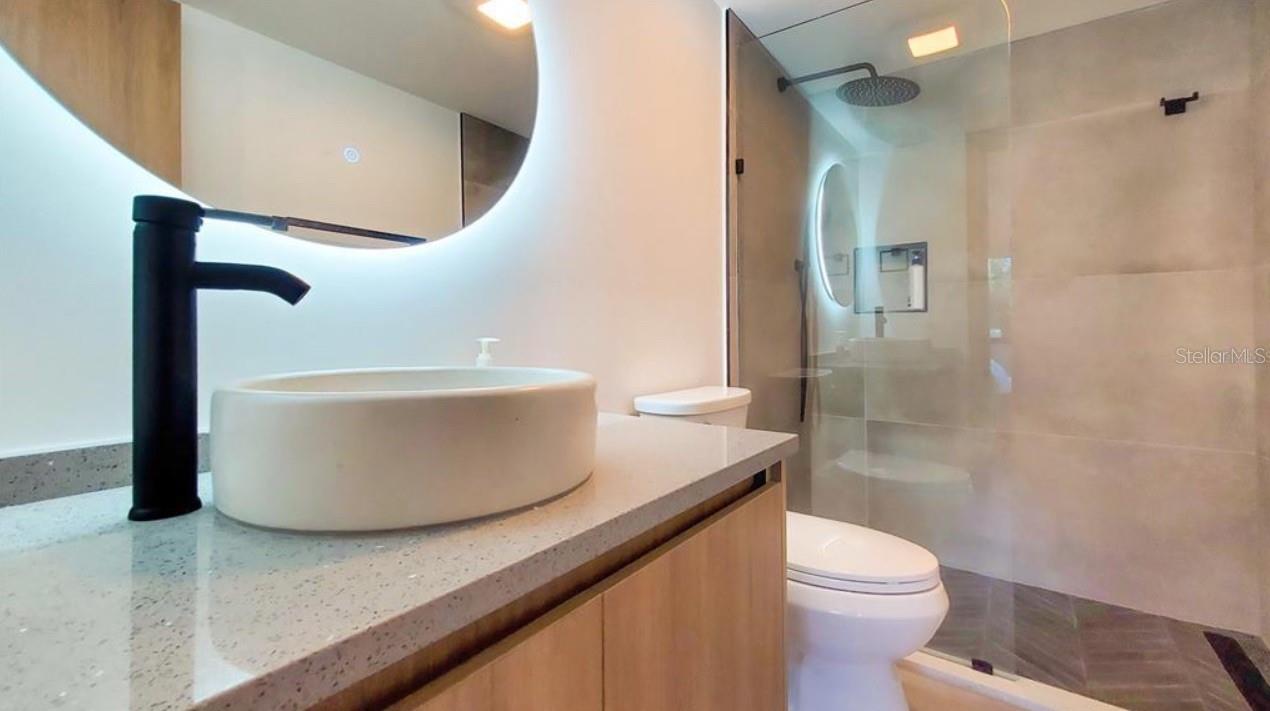 LA PUERTA DEL SOL CONDO - Residential