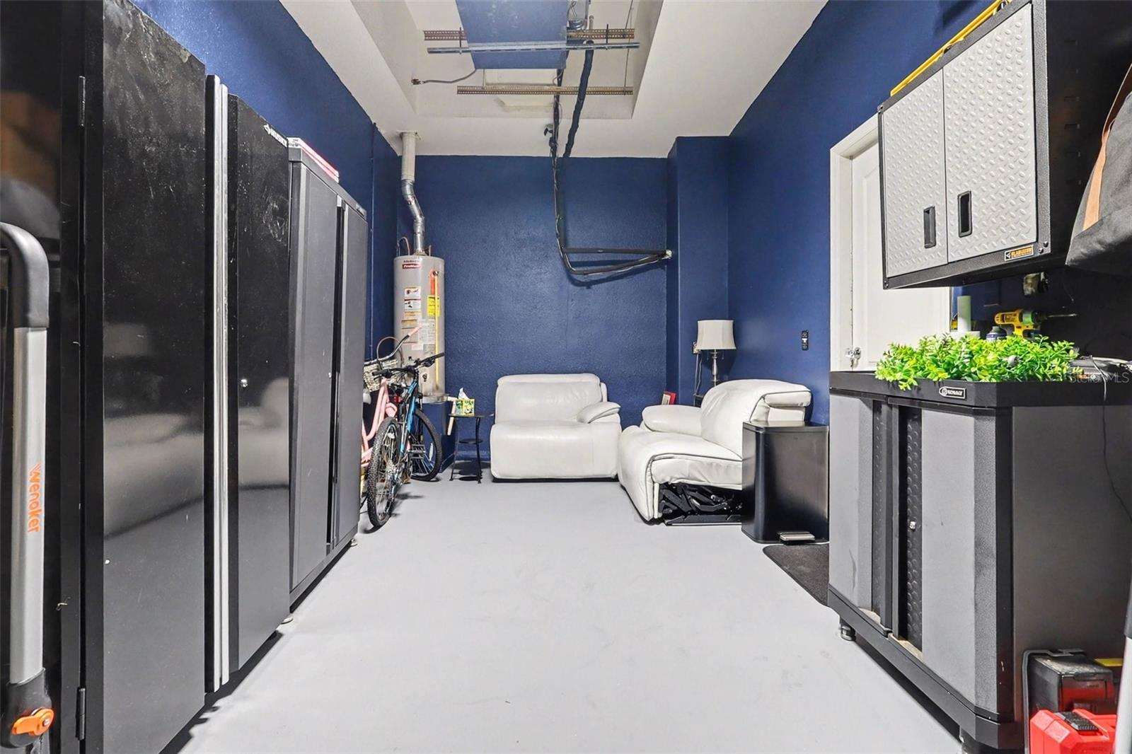 TUSCAN HILLS - Residential