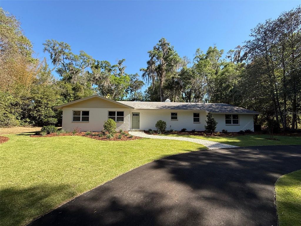 Photo of 4890 NW 20th Place, Gainesville, FL 32605 (MLS # GC540043)