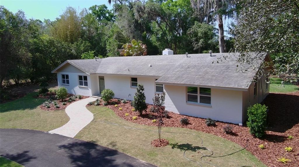 Photo of 4890 NW 20th Place, Gainesville, FL 32605 (MLS # GC540043)