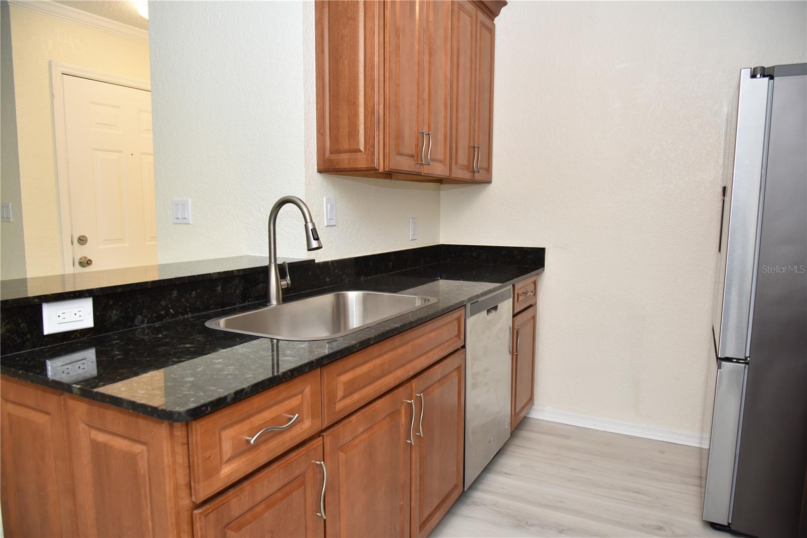 ITOPIA PRIVATE RESIDENCES CONDO - Residential Lease