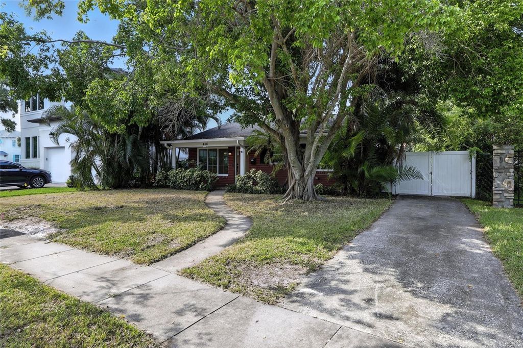 Photo of 456 Marmora Avenue, Tampa, FL 33606 (MLS # TB8406676)