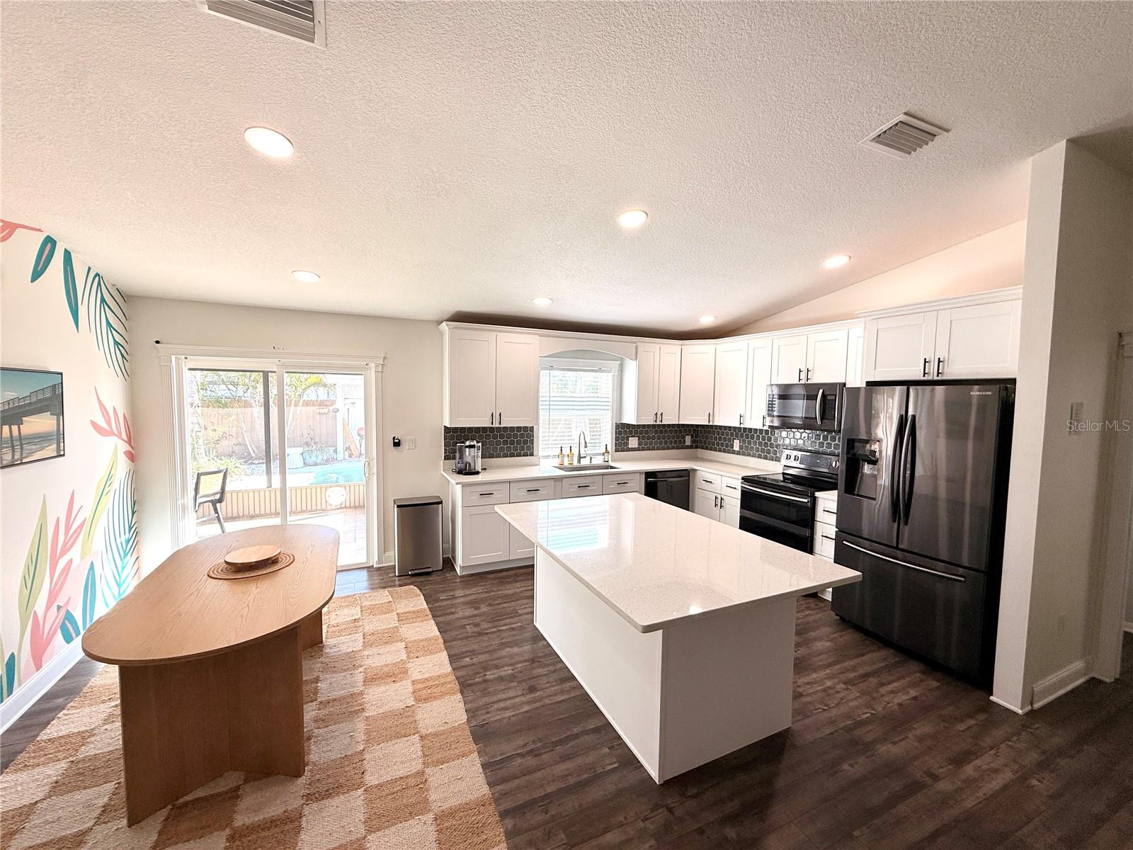 7812 POWDER HORN CIRCLE