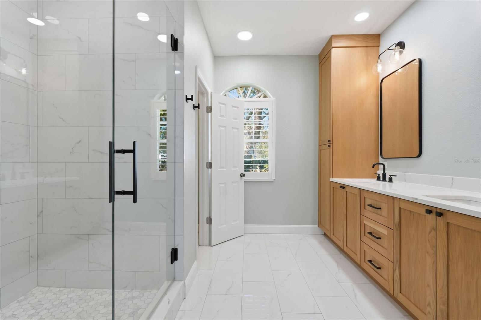 RIVER WATCH - Residential