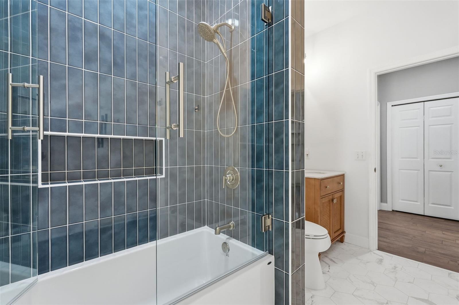 RIVER WATCH - Residential