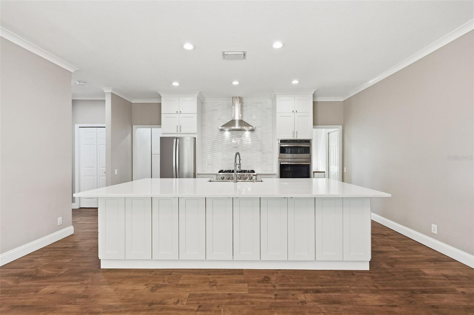 RIVER WATCH - Residential