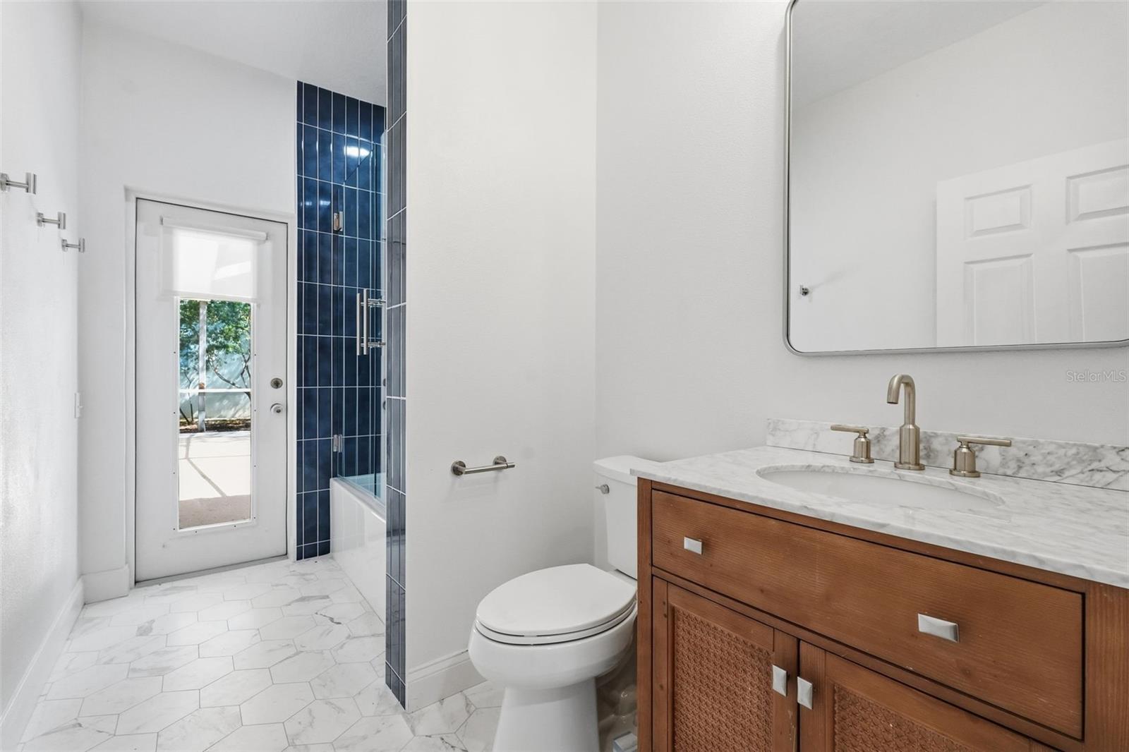 RIVER WATCH - Residential