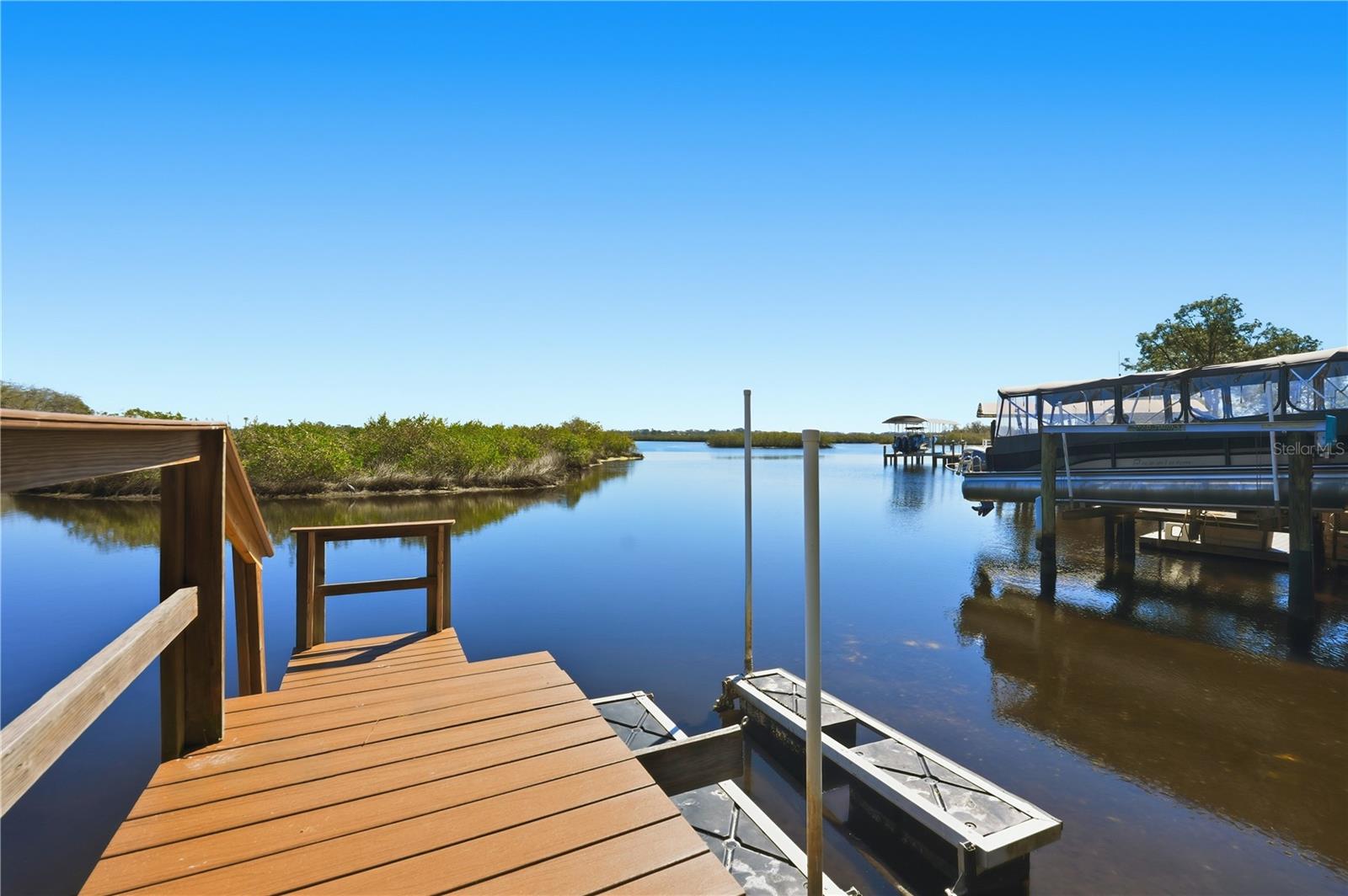 RIVER WATCH - Residential