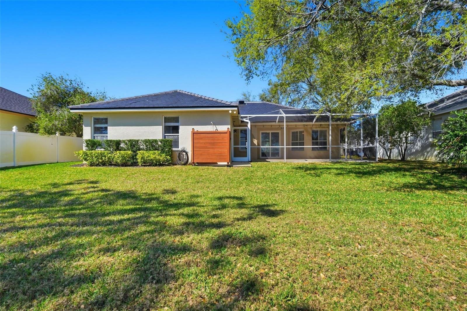 RIVER WATCH - Residential