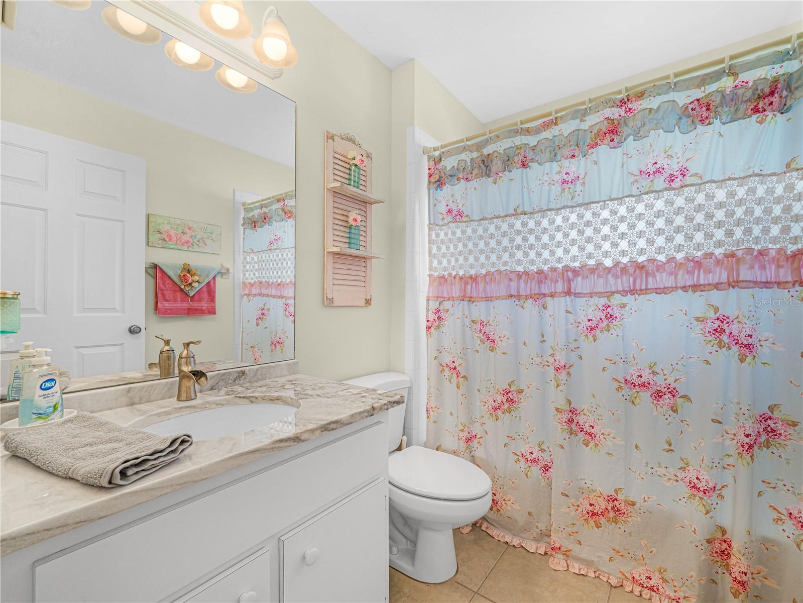 SYLVAN SHORES ESTATE SEC D - Residential