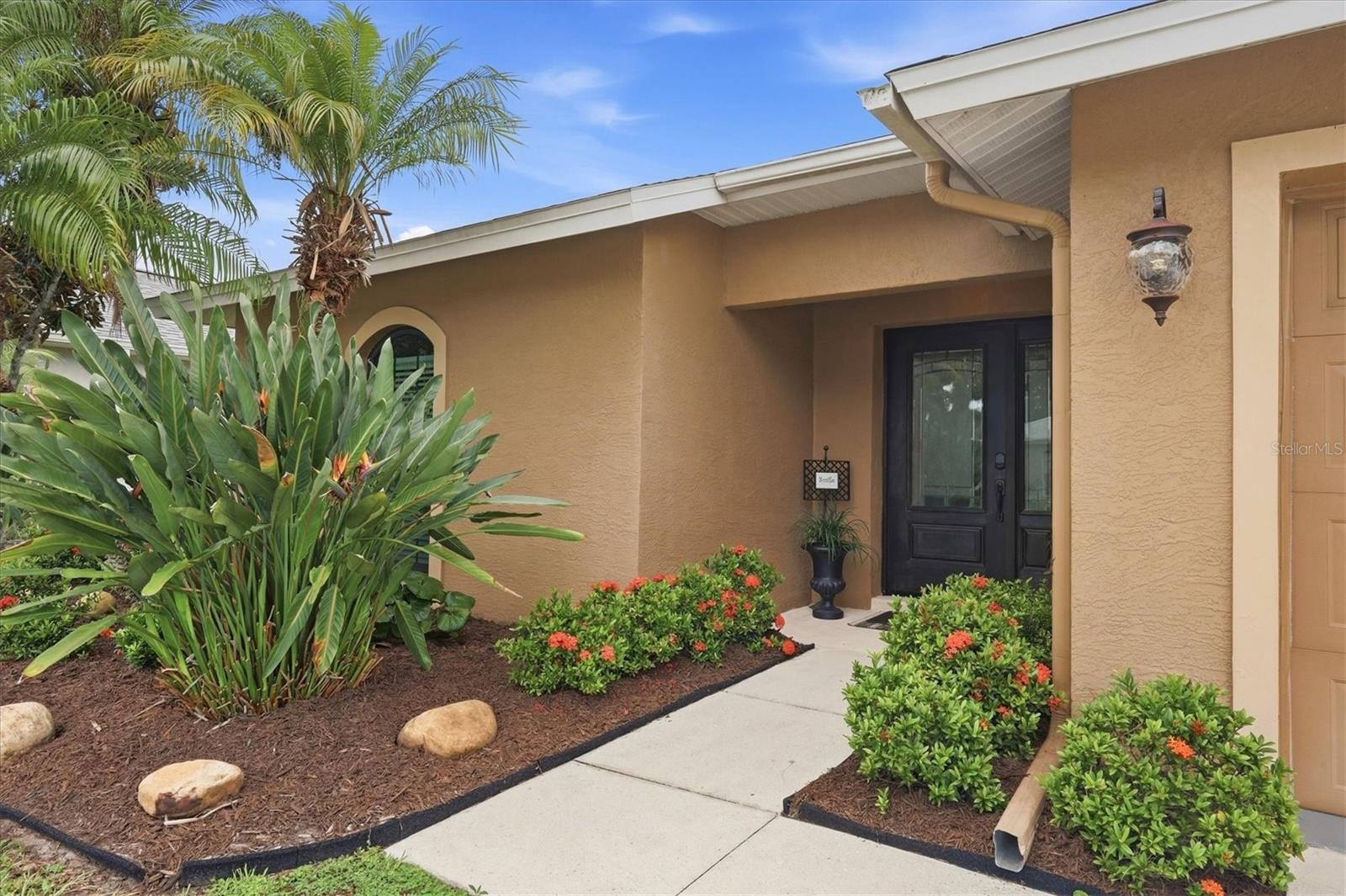 2714 FEIFFER CIRCLE, SARASOTA, FL, 34235 2 2714 FEIFFER CIRCLE