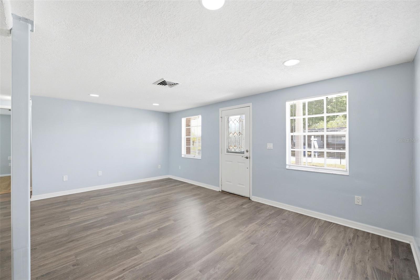 BEACON SQUARE - Residential