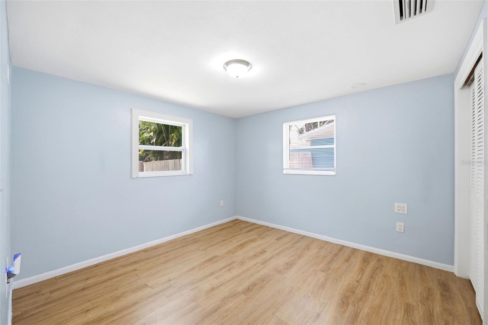 BEACON SQUARE - Residential