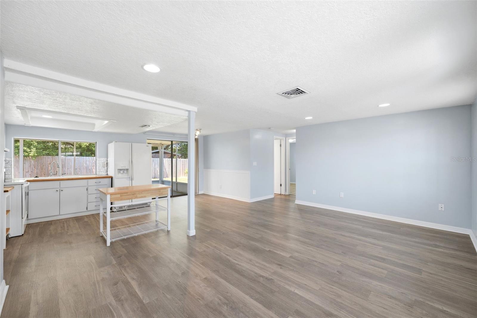 BEACON SQUARE - Residential