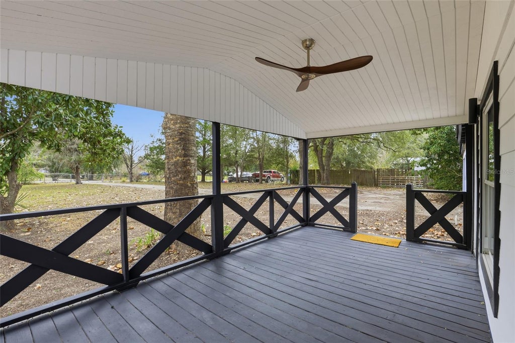 Photo of 9024 SW 104th Terrace, Gainesville, FL 32608 (MLS # GC544199)
