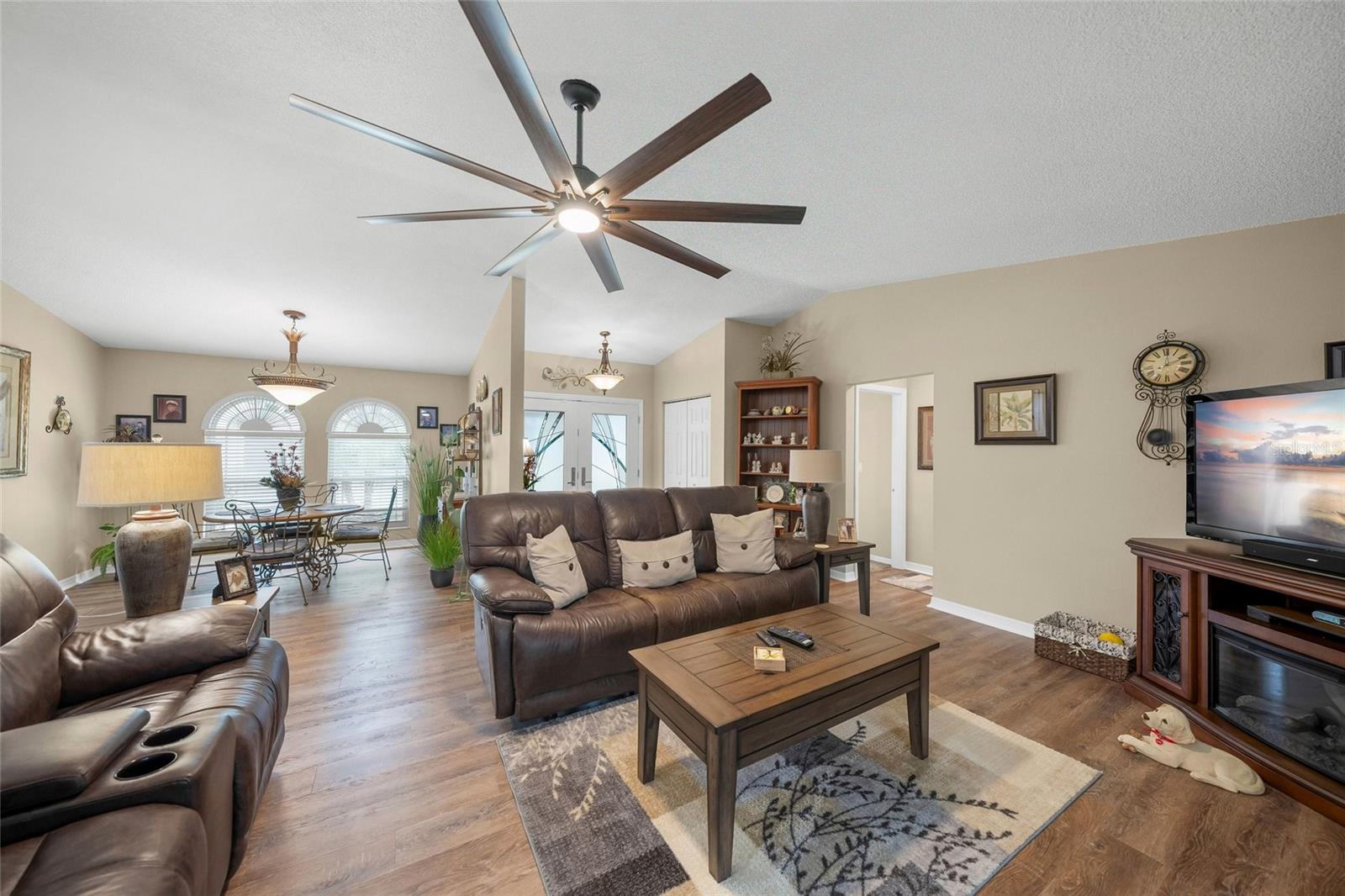 COUNTRY OAKS PH I - Residential