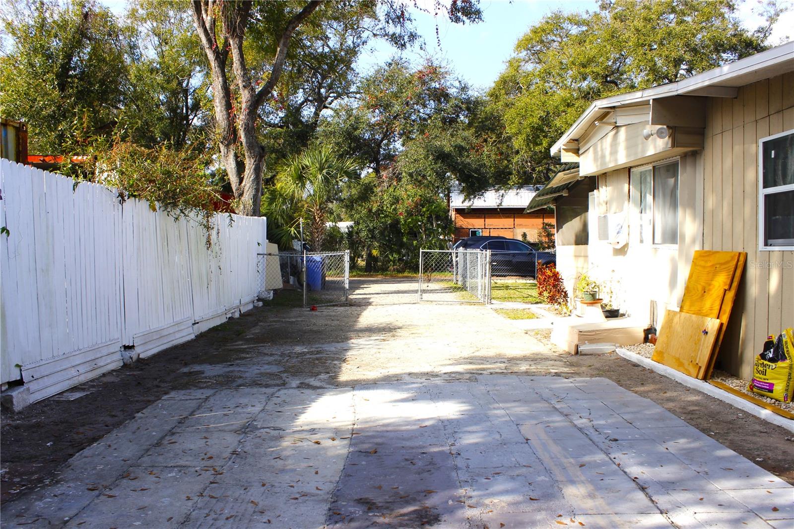 SELMA SUB - Residential