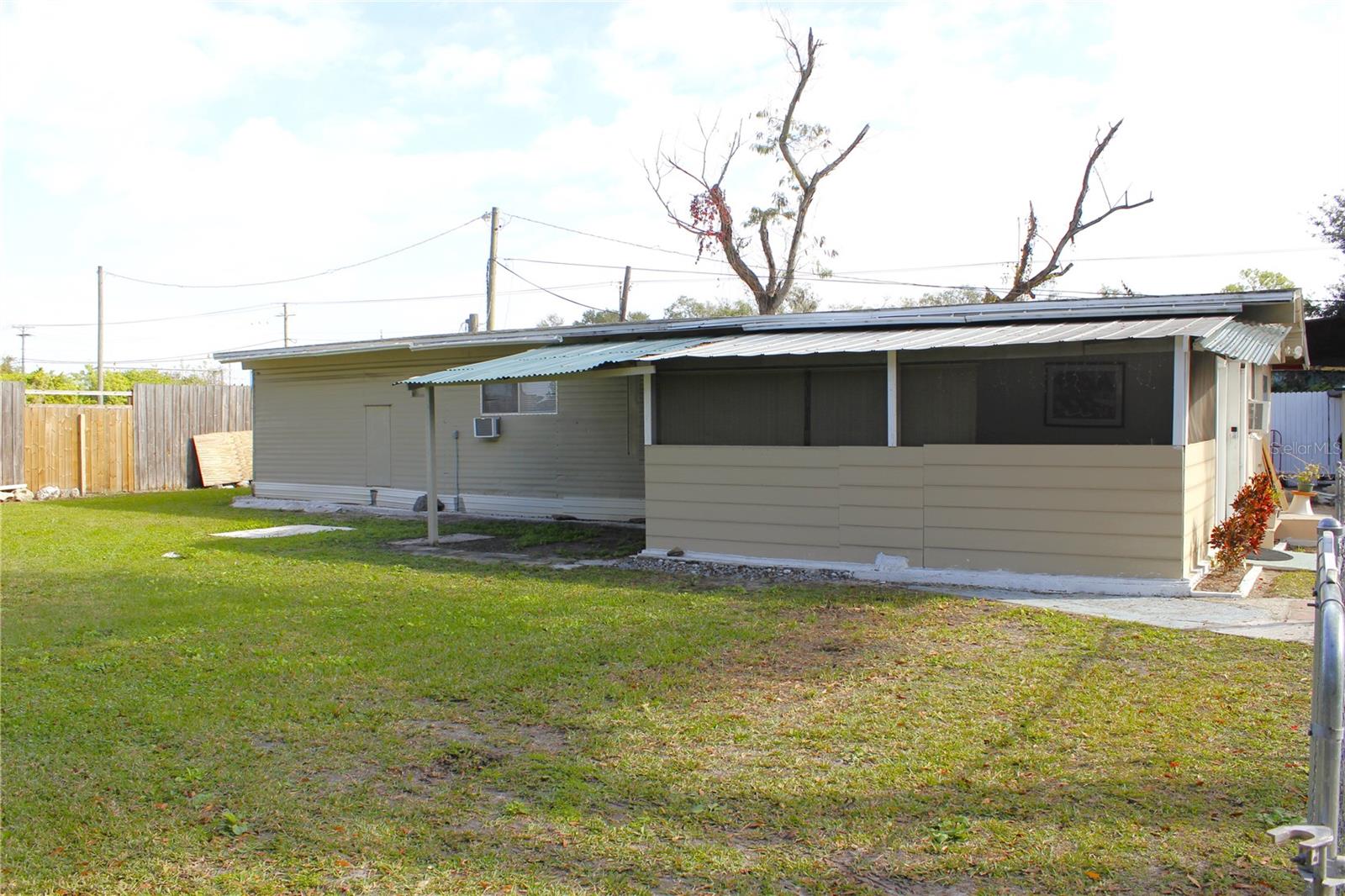 SELMA SUB - Residential