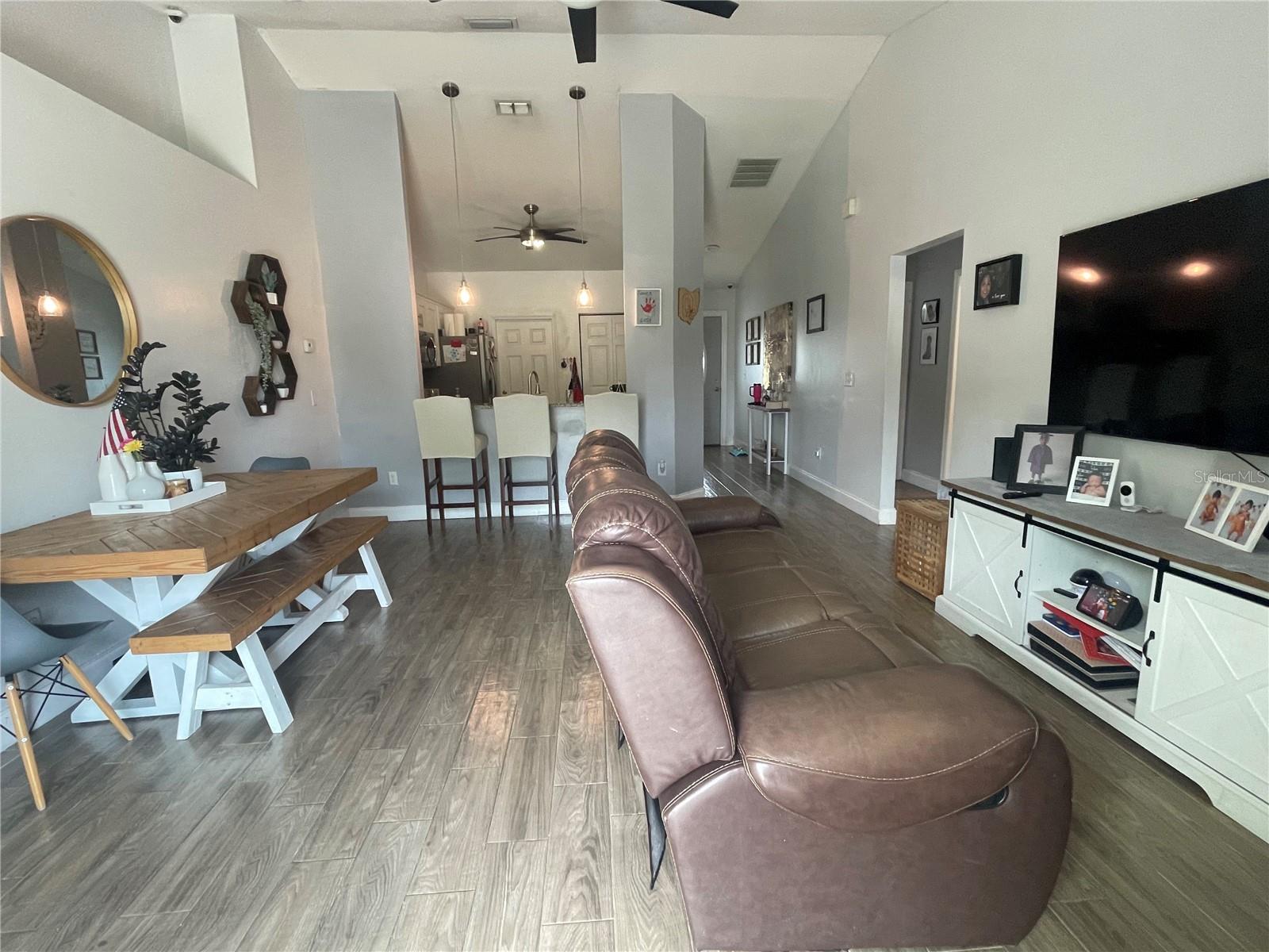 FORSYTH POINTE - Residential