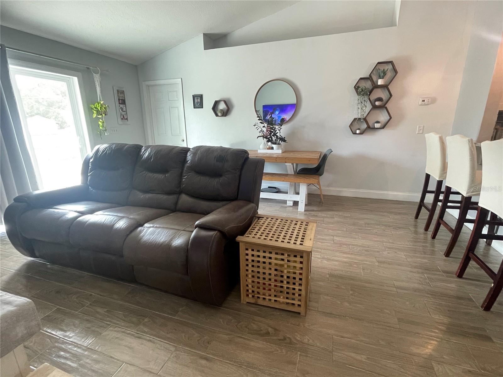 FORSYTH POINTE - Residential