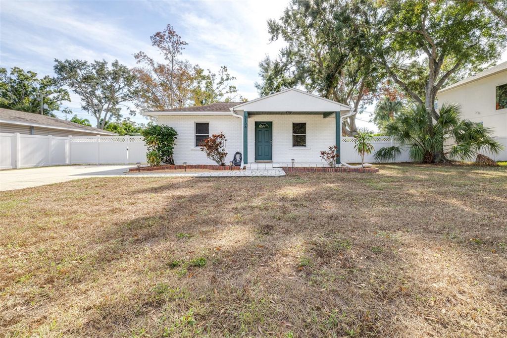 Photo of 3106 N Adams Street, Tampa, FL 33611 (MLS # TB8454271)