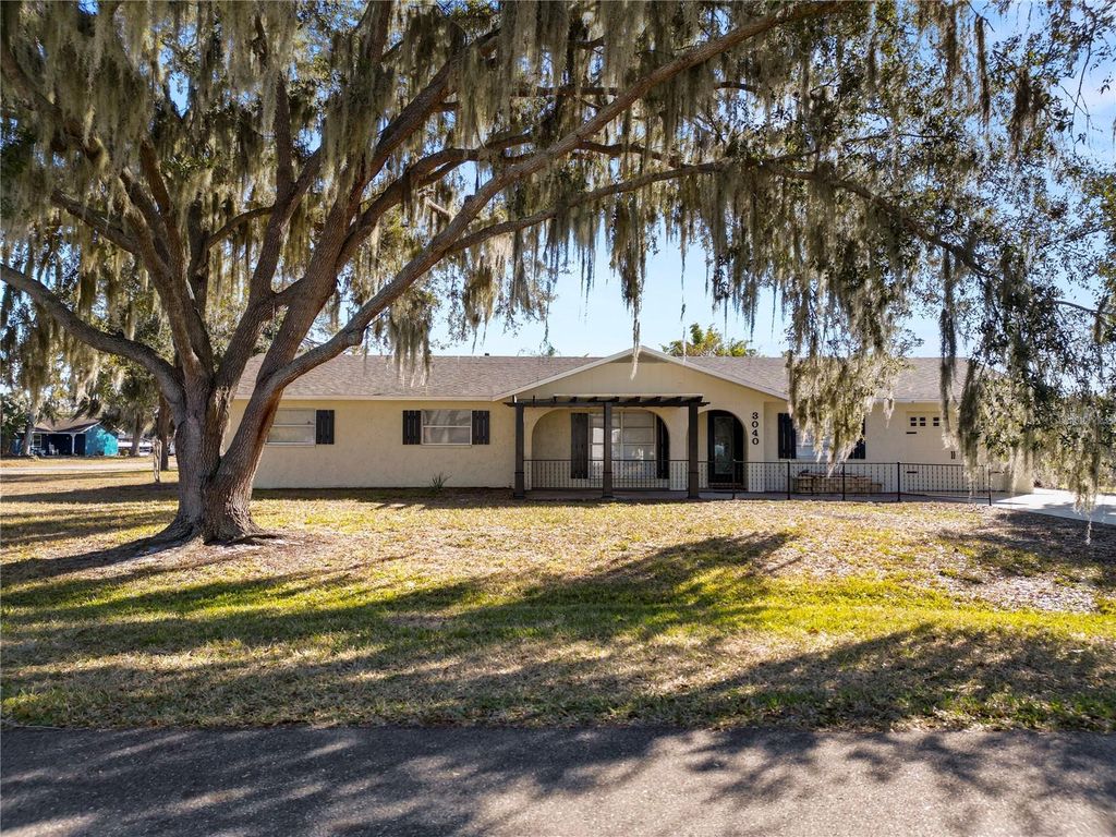 Photo of 3040 Dove Lane, Mulberry, FL 33860 (MLS # L4959174)