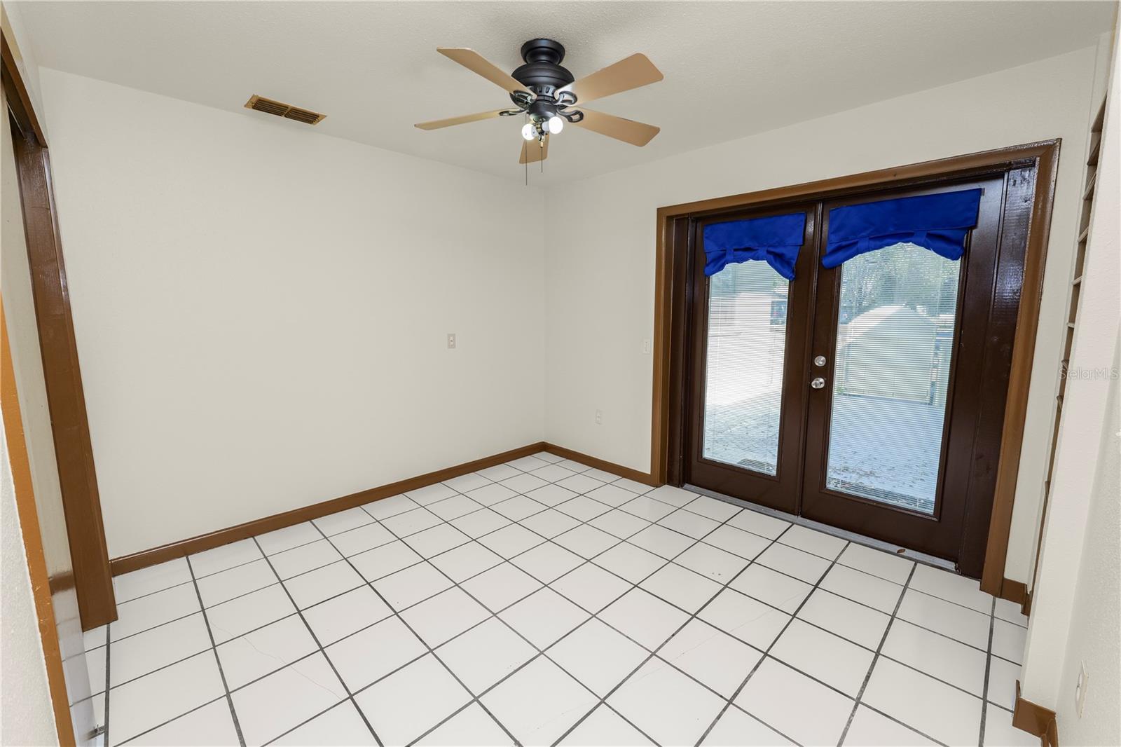 PINE LAKE SUB - Residential