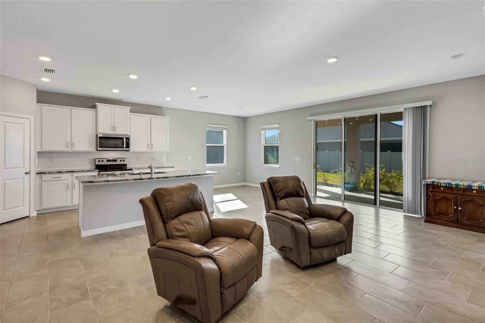 PROMENADE ESTATES PH 1 - Residential