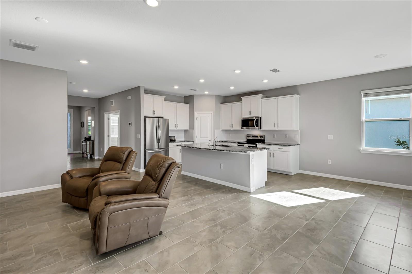 PROMENADE ESTATES PH 1 - Residential