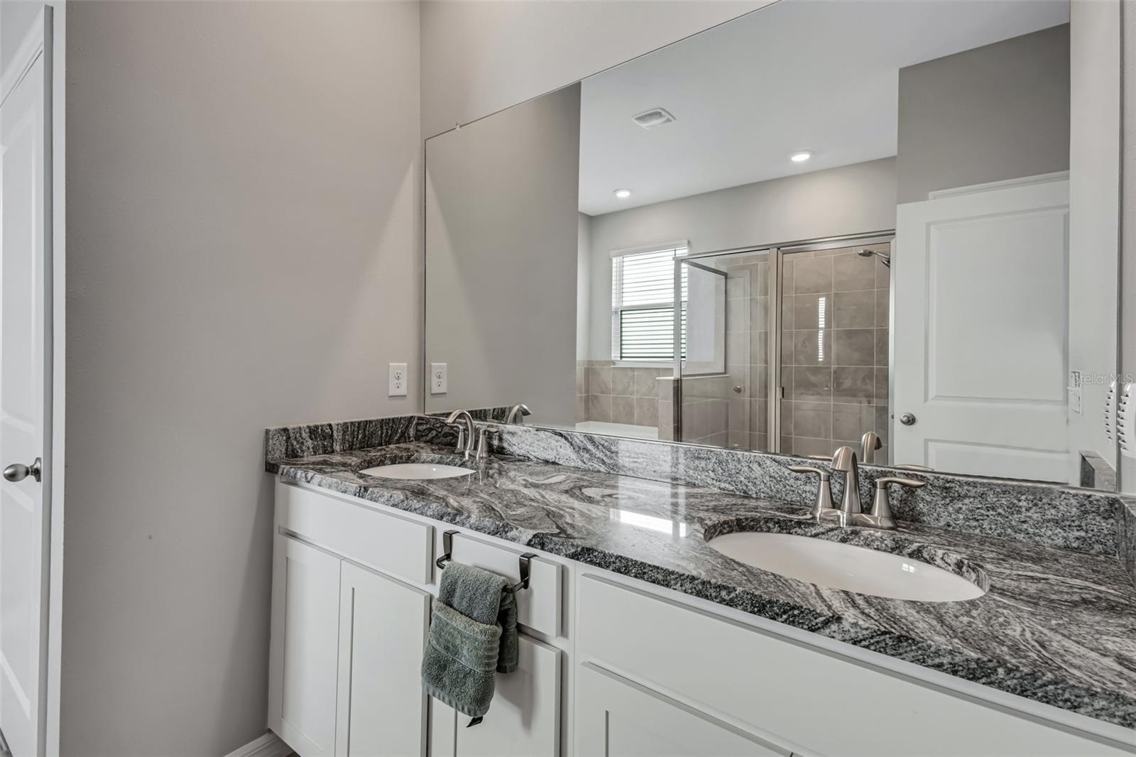 PROMENADE ESTATES PH 1 - Residential