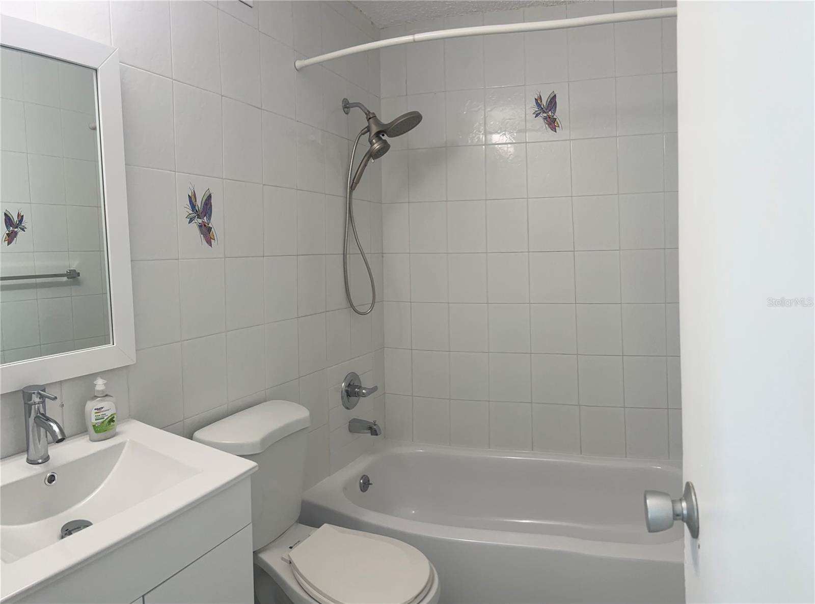 3919 ISLA VERDE AVE 15B