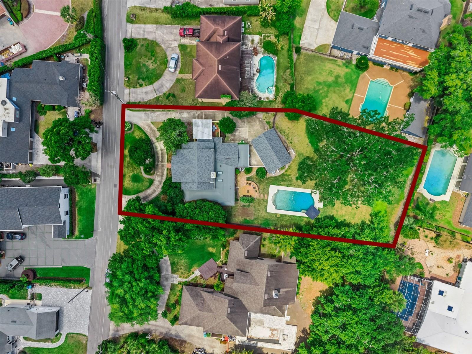 MIDDLEBROOK OAKS - Residential
