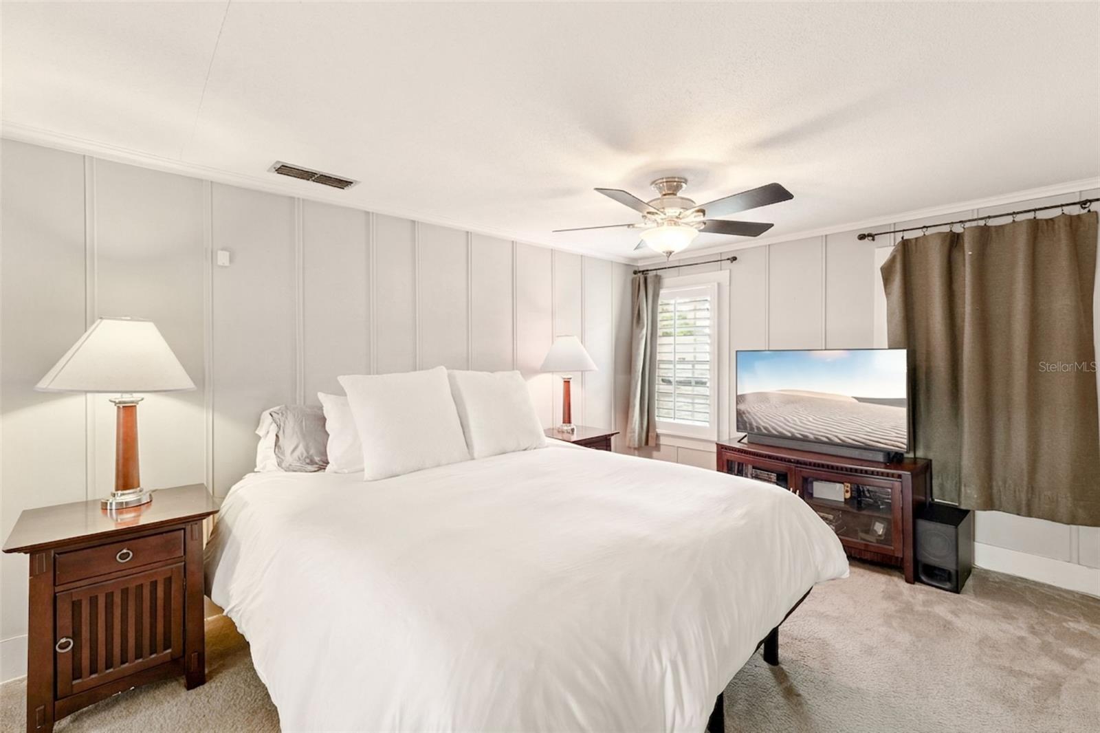MIDDLEBROOK OAKS - Residential