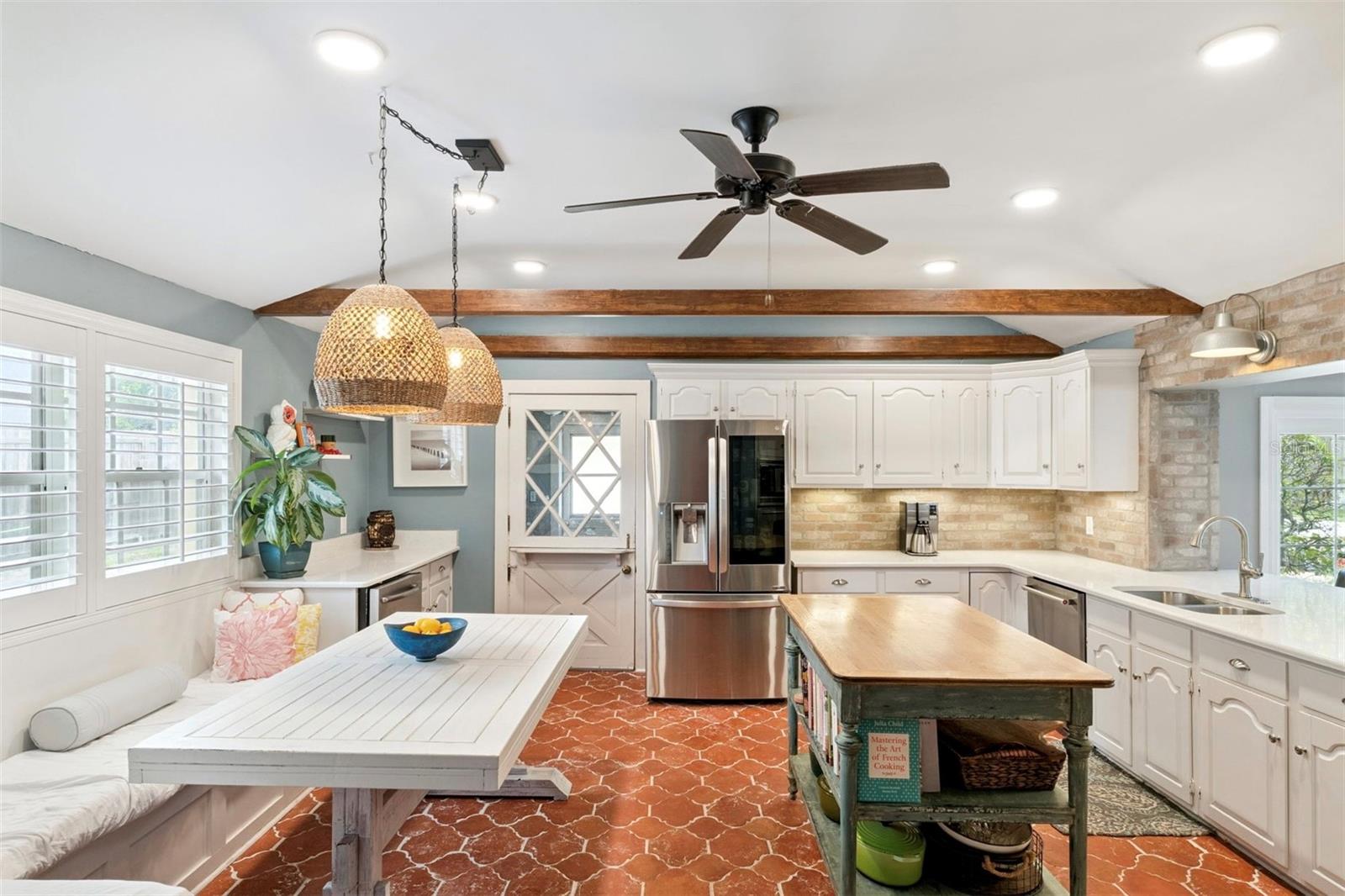 MIDDLEBROOK OAKS - Residential