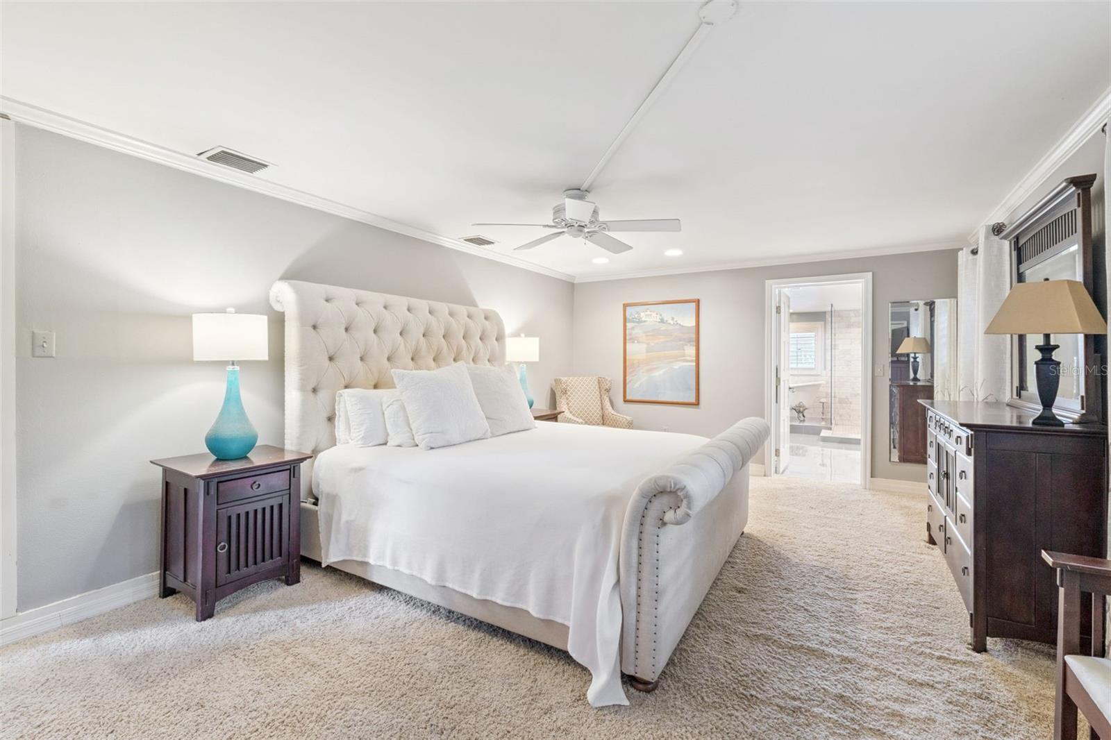 MIDDLEBROOK OAKS - Residential