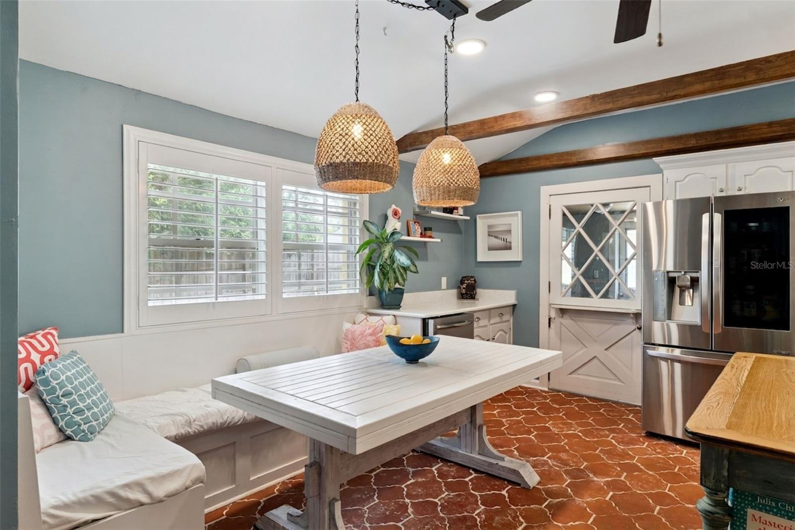 MIDDLEBROOK OAKS - Residential