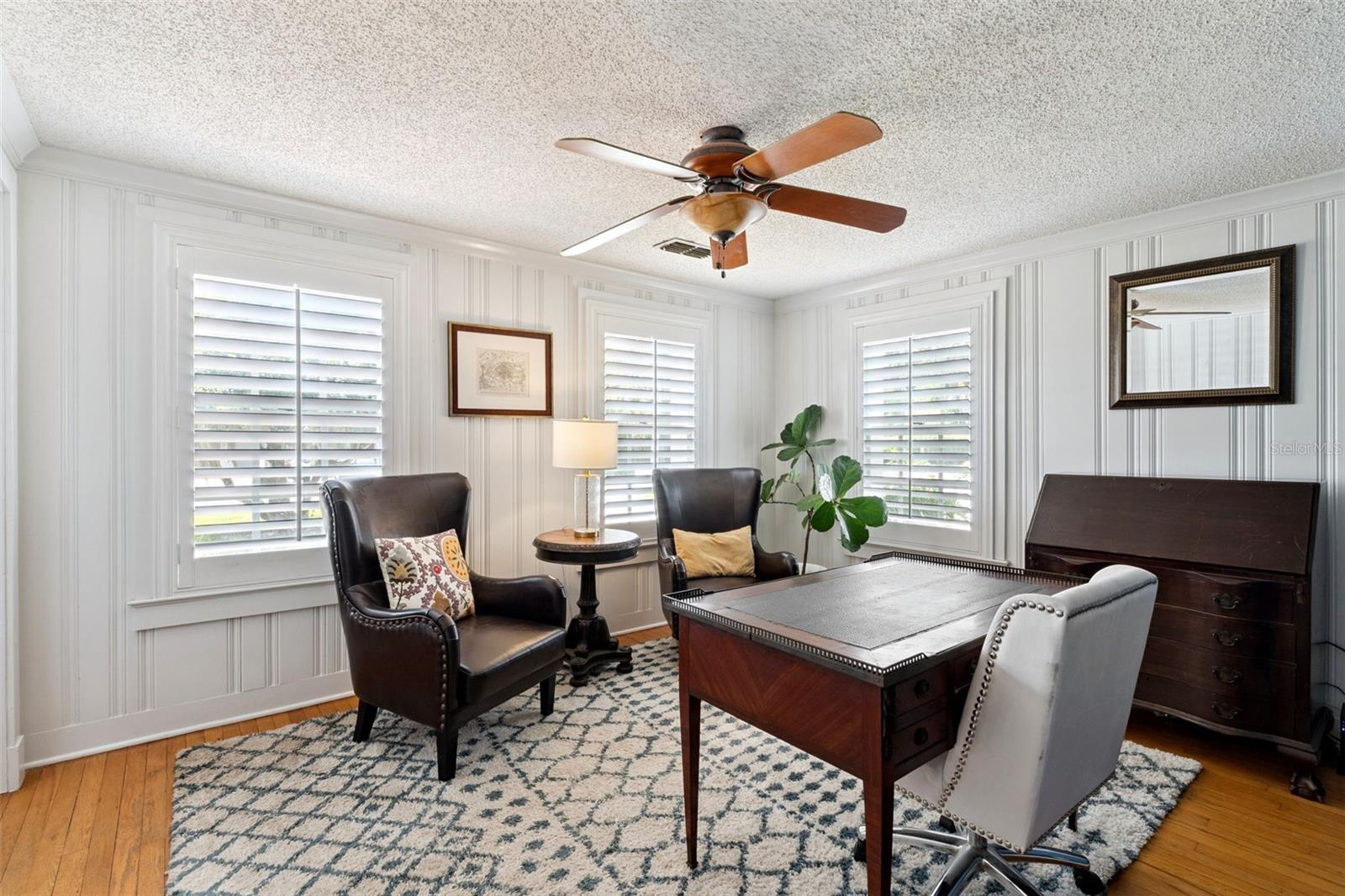 MIDDLEBROOK OAKS - Residential