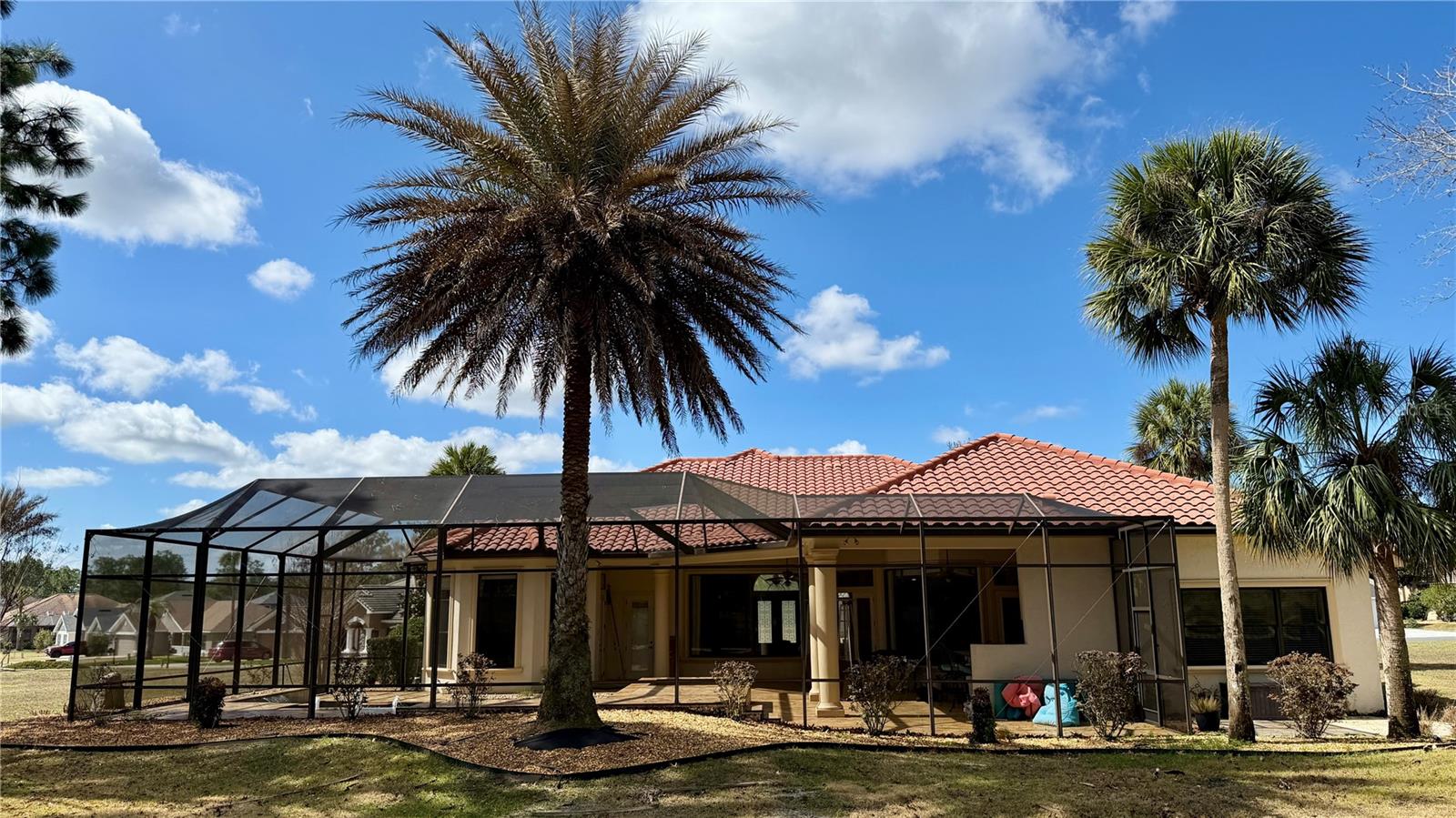 JULIETTE FALLS - Residential