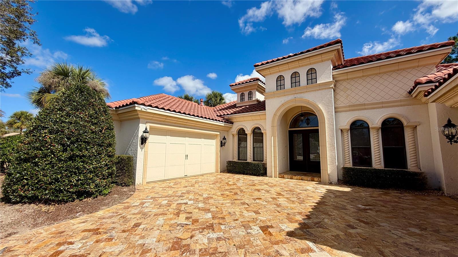 JULIETTE FALLS - Residential