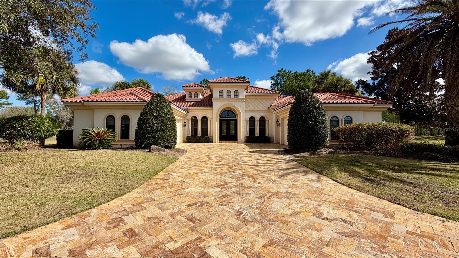 JULIETTE FALLS - Residential