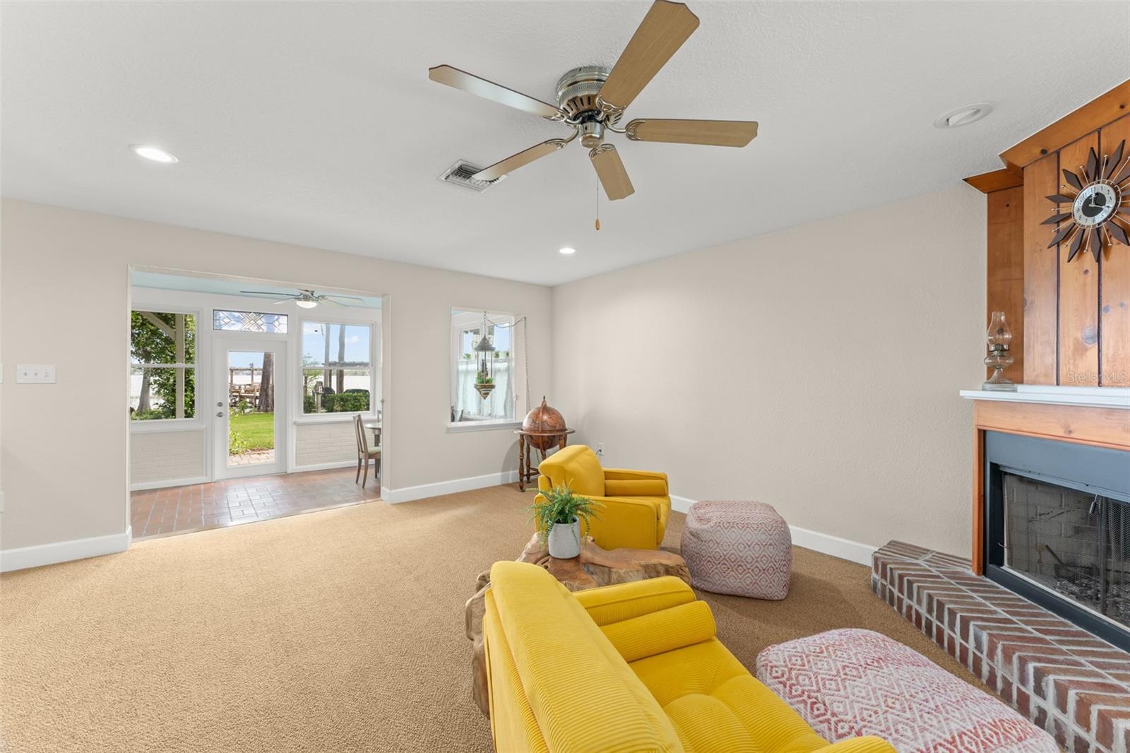 MUNGER & CO SUB - Residential