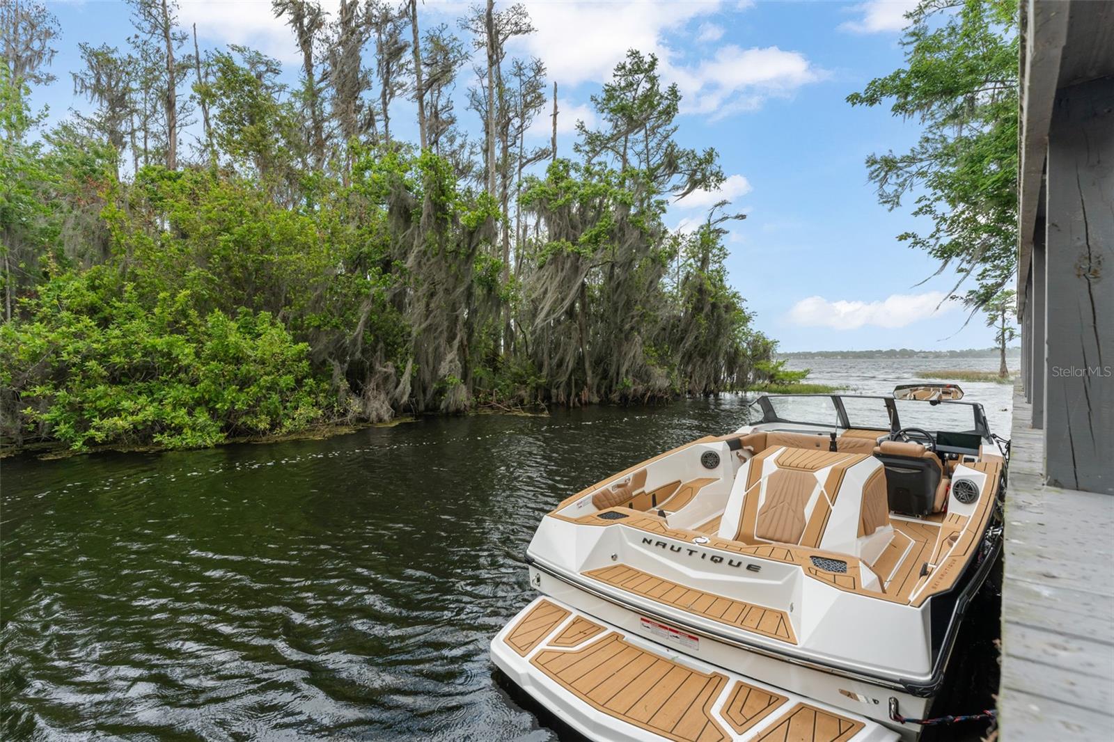 MUNGER & CO SUB - Residential