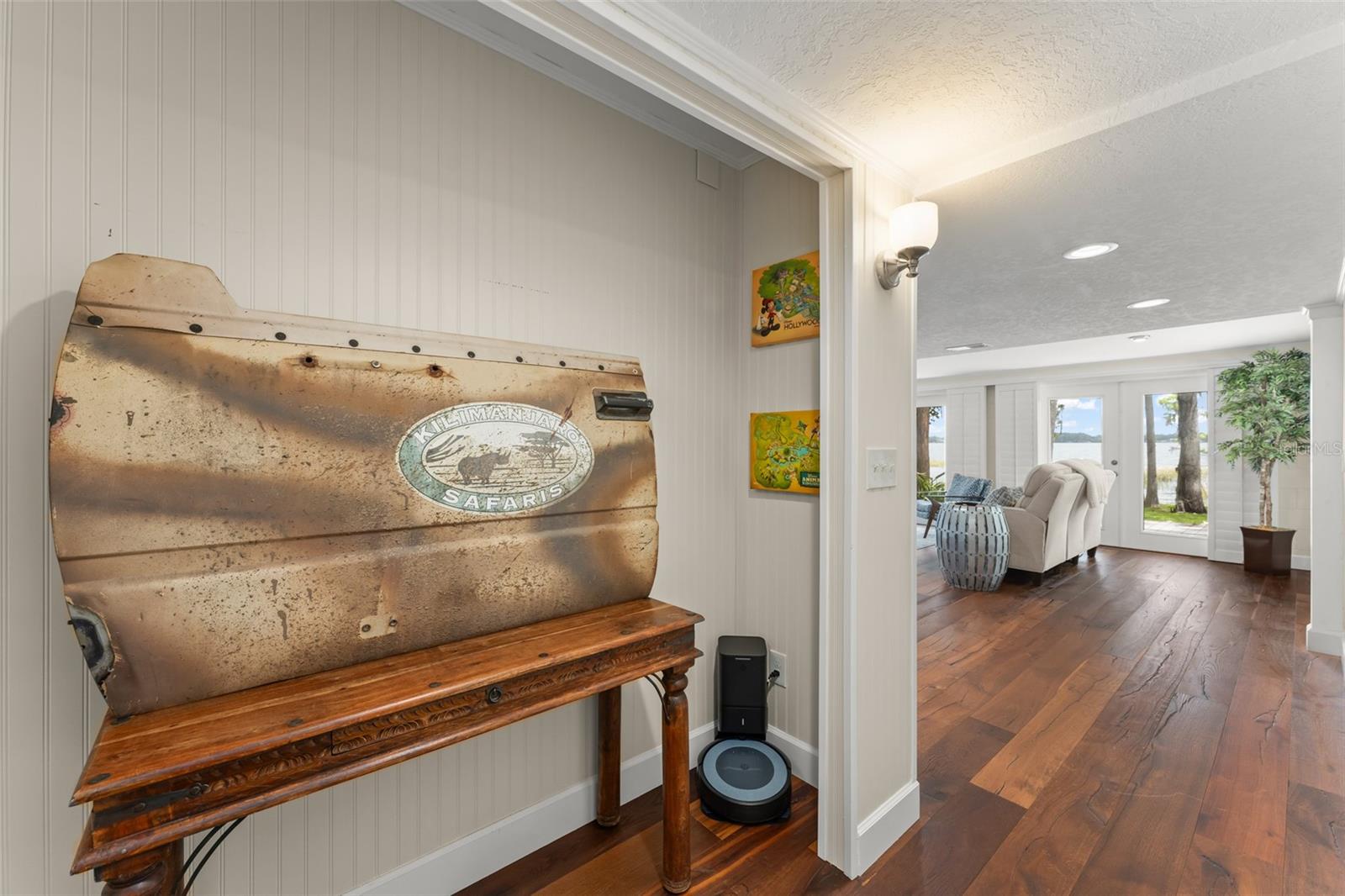 MUNGER & CO SUB - Residential