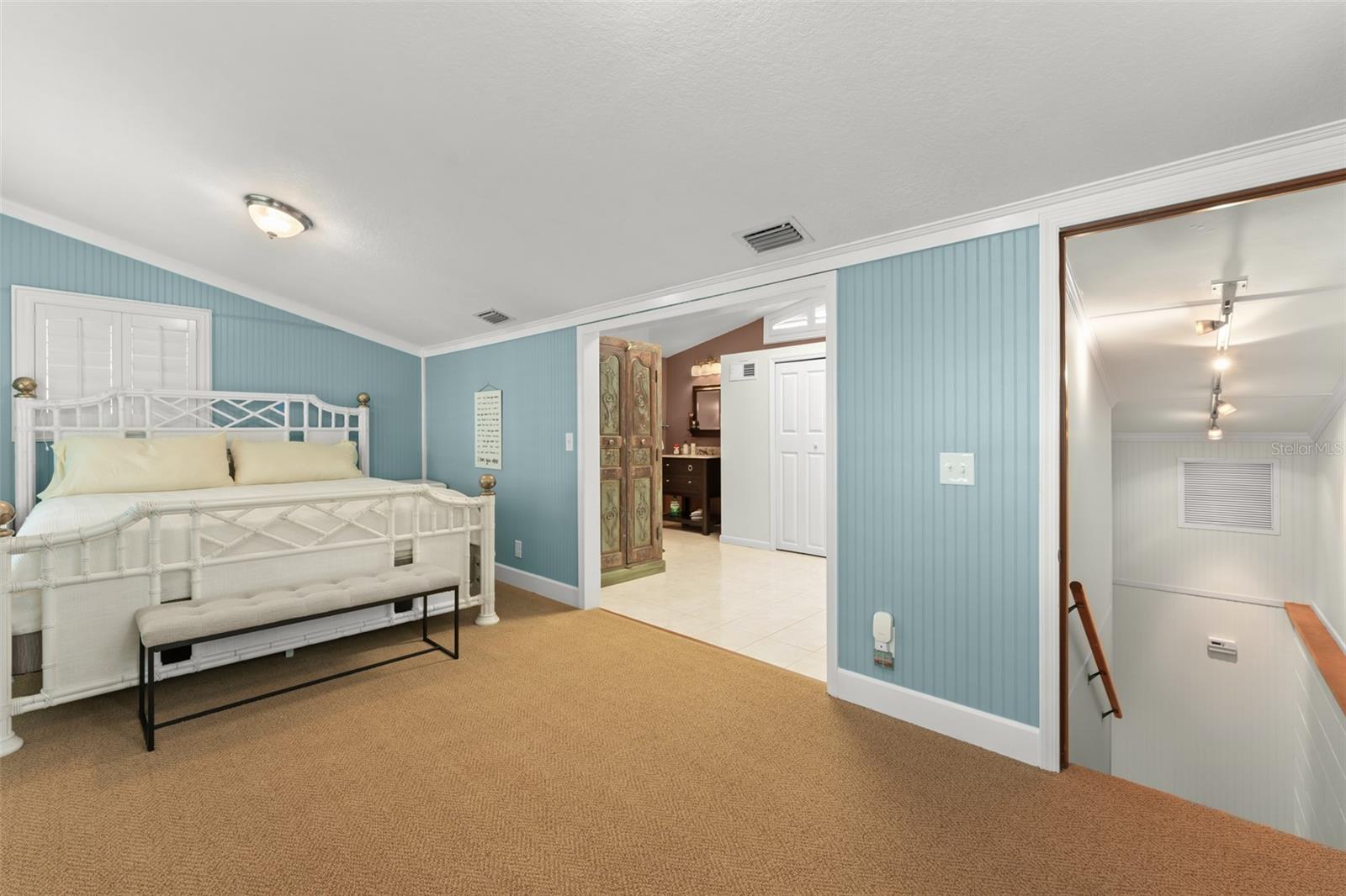 MUNGER & CO SUB - Residential